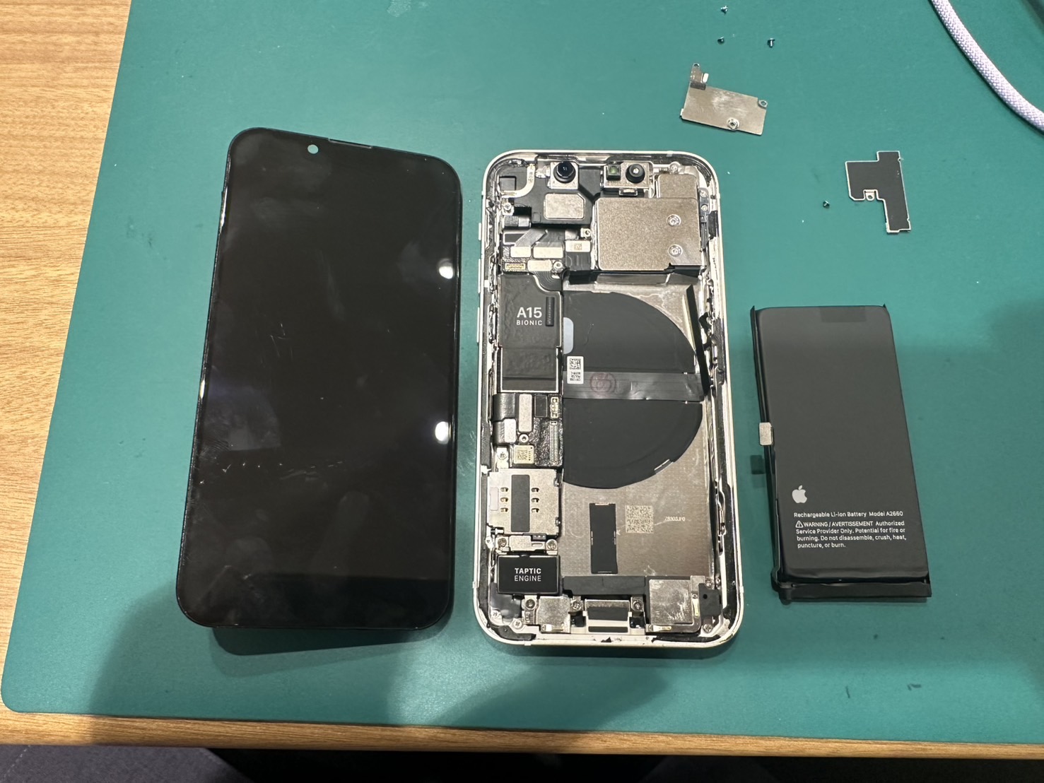 【蒲田よりご来店】iPhone13miniバッテリー交換修理をご依頼いただきました！